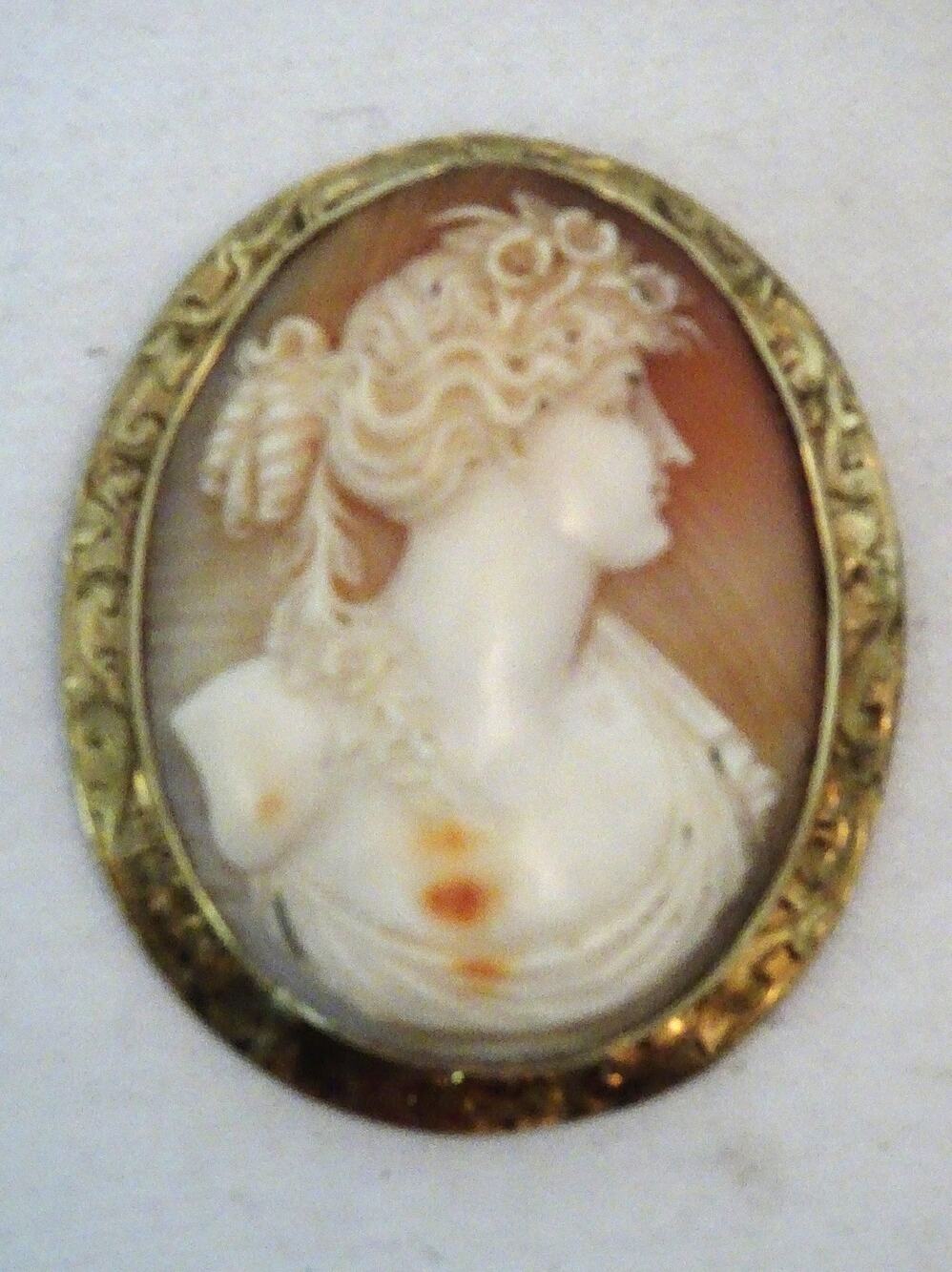 14K Gold Hand‑Carved Shell Cameo Brooch Pendant – RV Maker